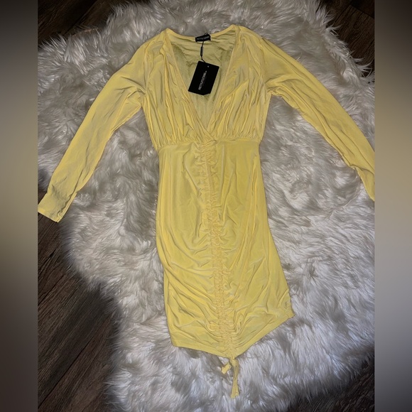 NWT💫 PLT Oriana lemon plunge rushed bodycon dress - Picture 16 of 16